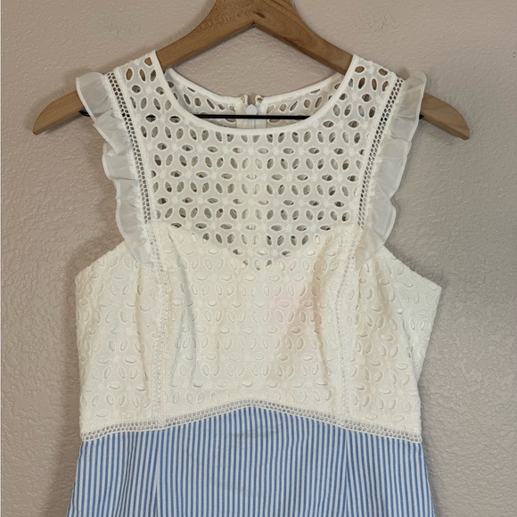 Lilly Pulitzer Maya Shift Dress Coastal Blue Seersucker White Lace size 2 - Picture 5 of 16